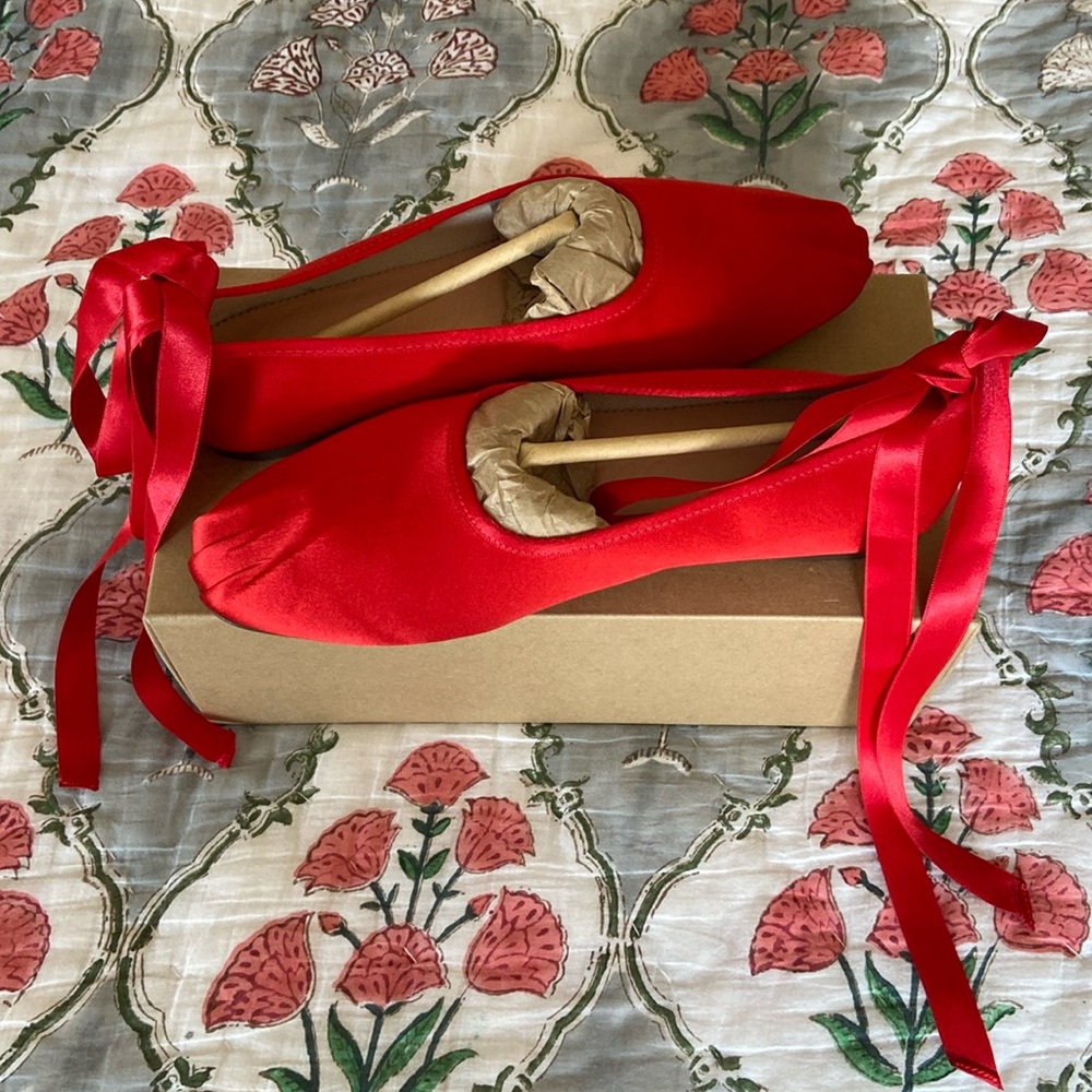 NWOT J Crew Ruby Red Satin Pleated Toe Lace Up Ballet Flats, 7.5